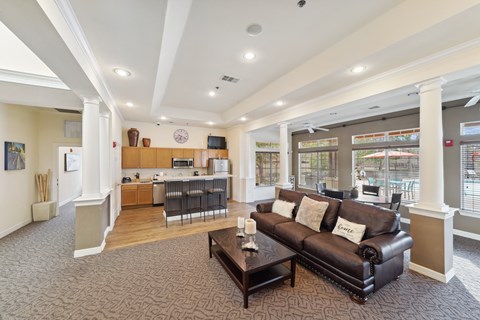 the preserve at ballantyne commons living room and kitchen