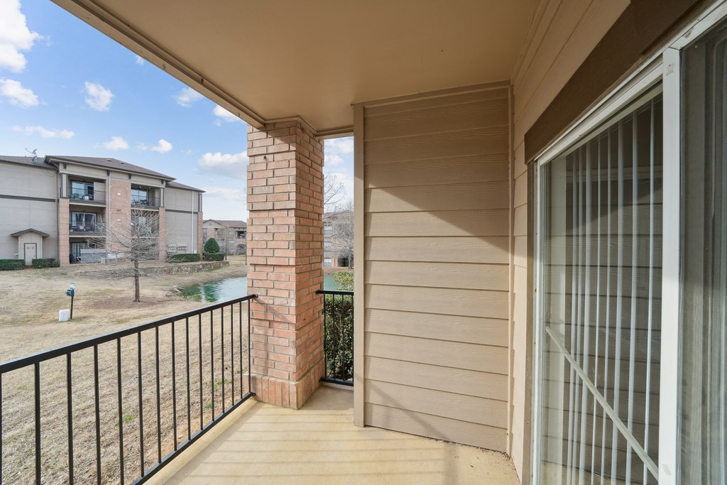 the preserve at ballantyne commons apartments balcony outlook