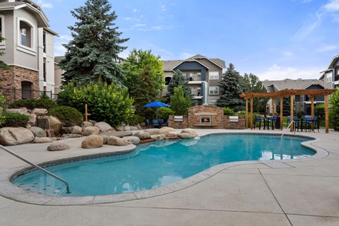 the preserve at ballantyne commons resort style swimming pool