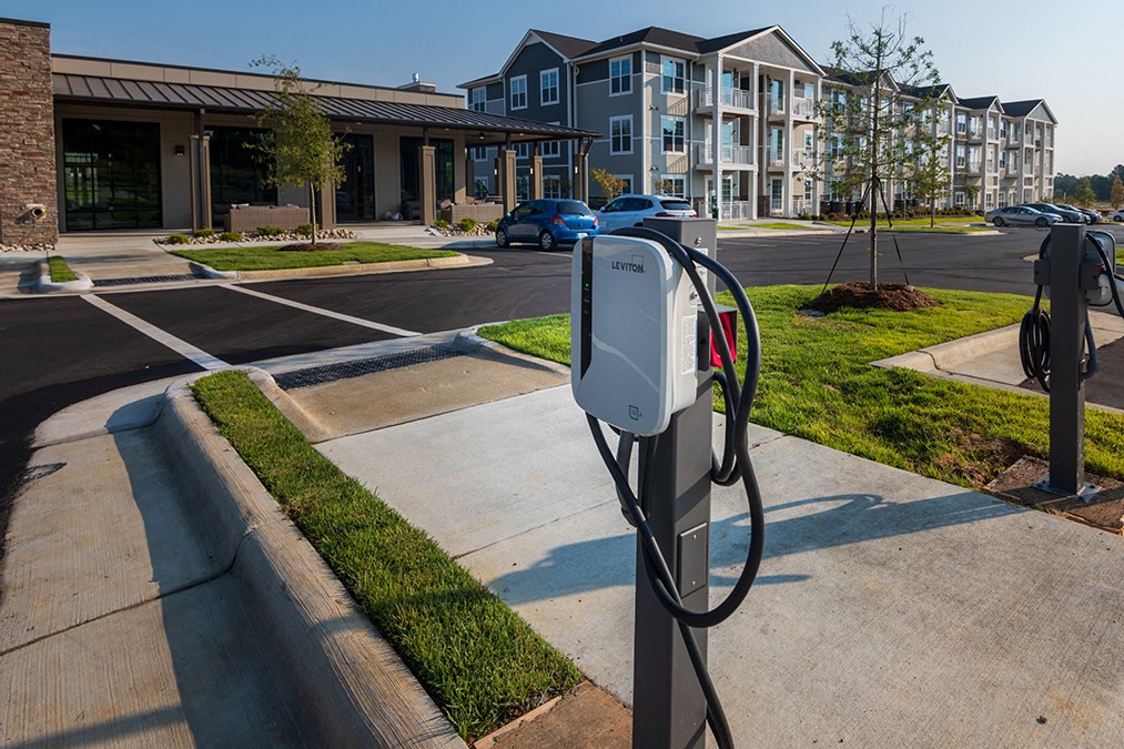 Hudson 5401 apartments car care