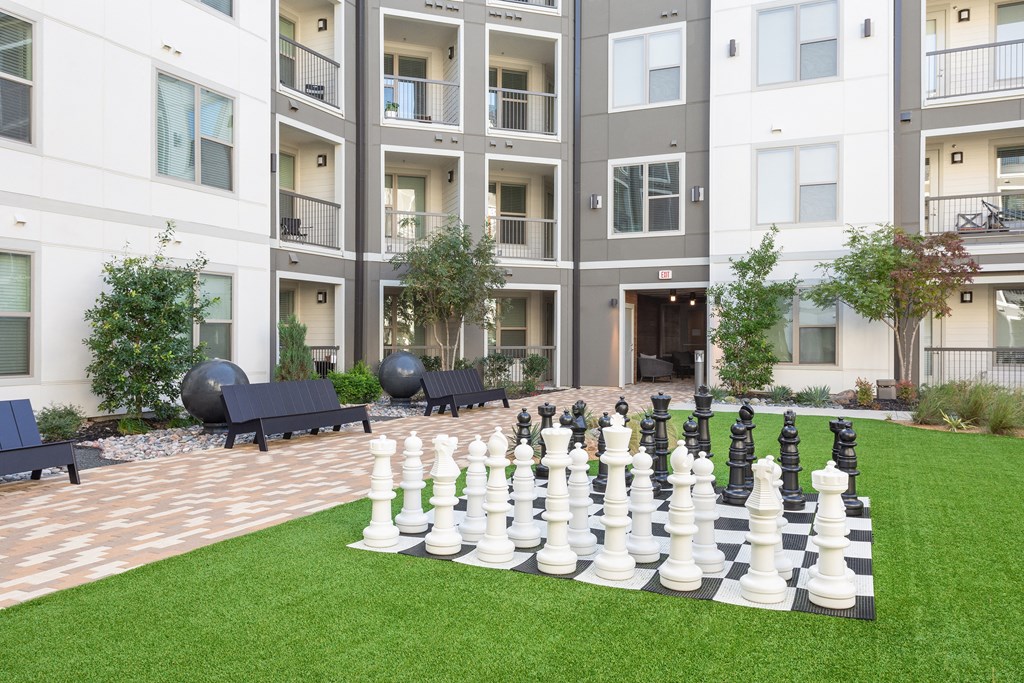 Inkwell Watters Creek Courtyard