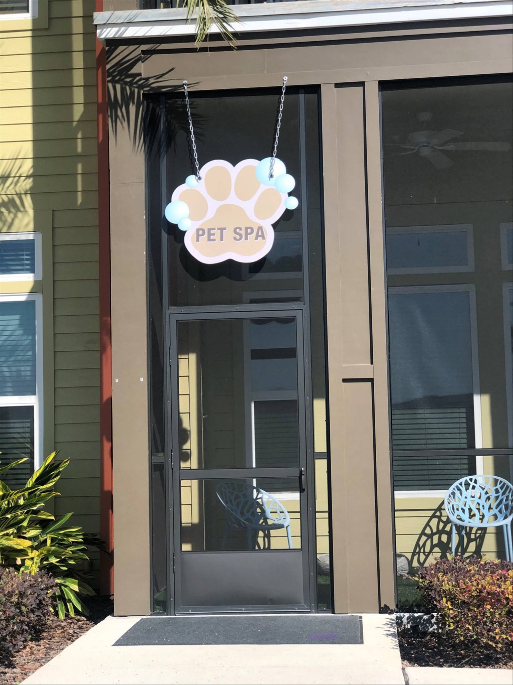 Pet Spa Entrance