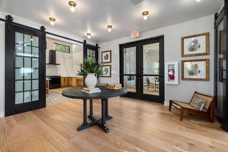 KnollatBriarChapel_Clubhouse