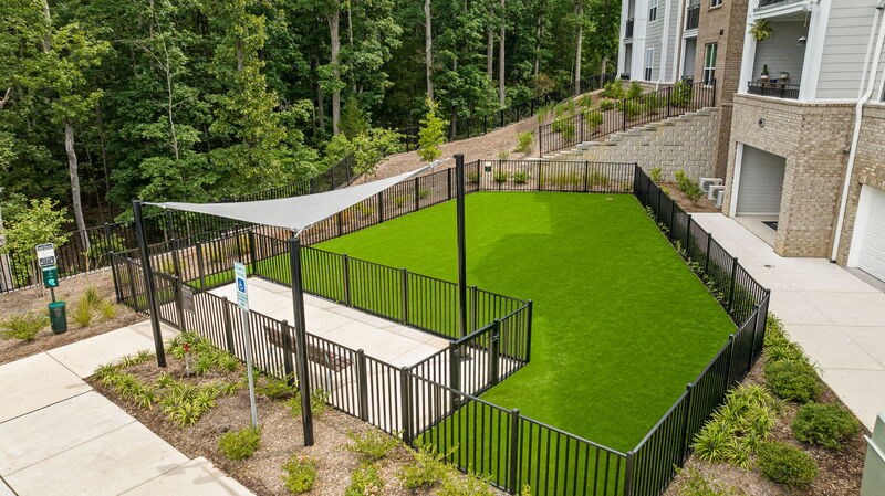 KnollatBriarChapel_DogPark