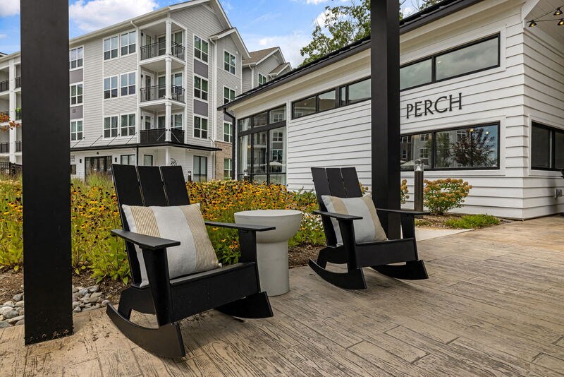 KnollatBriarChapel_OutdoorLounge