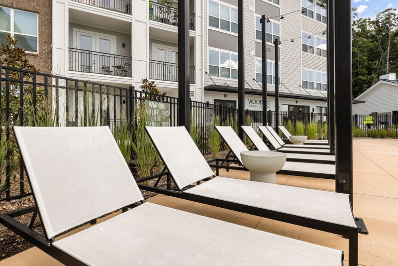 KnollatBriarChapel_PoolLounge