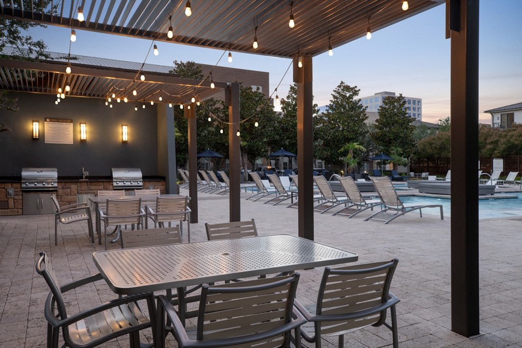 exterior pool seating