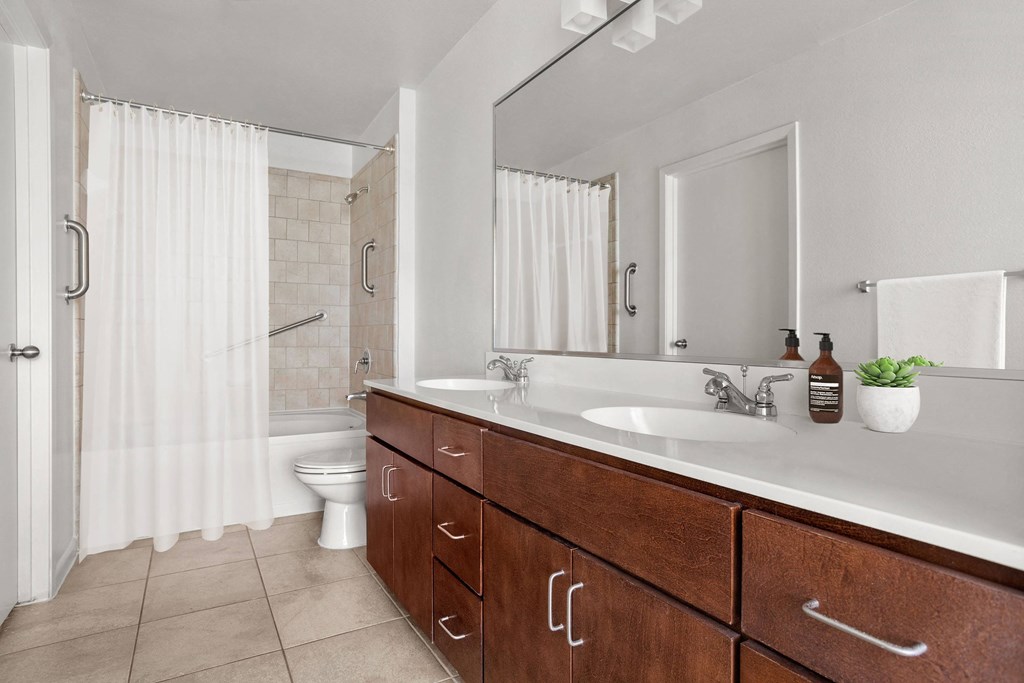 a model photo of Legacy North