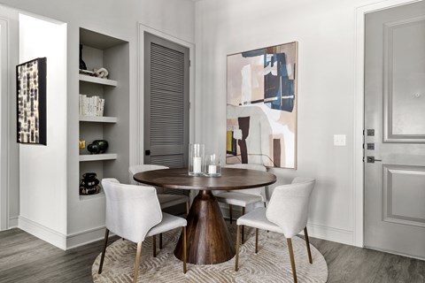 Linz At The Station Model Dining Room