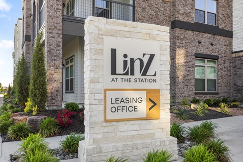 Linz At The Station Monument Sign
