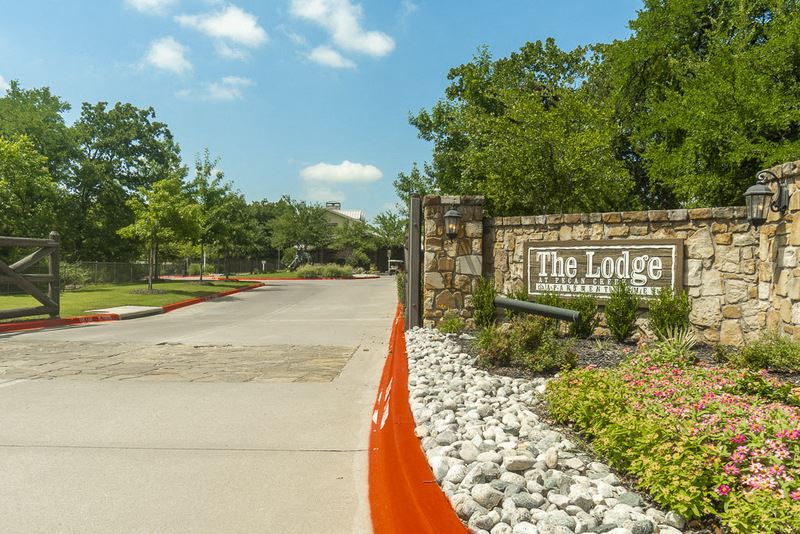 The Lodge At Pecan Creek Apartments, 6503 W Shady Shores Rd, Denton, TX