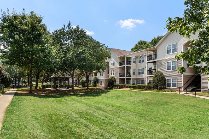 MatthewsReserve_Courtyard