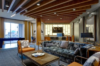 Metropolitan Lounge with Fabric Couch - Photo Gallery 4