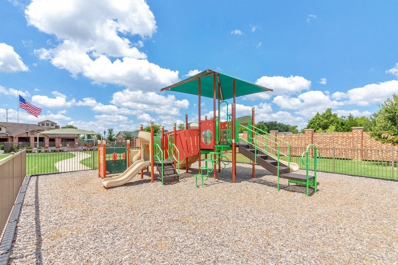 ParcatGarland_Playground