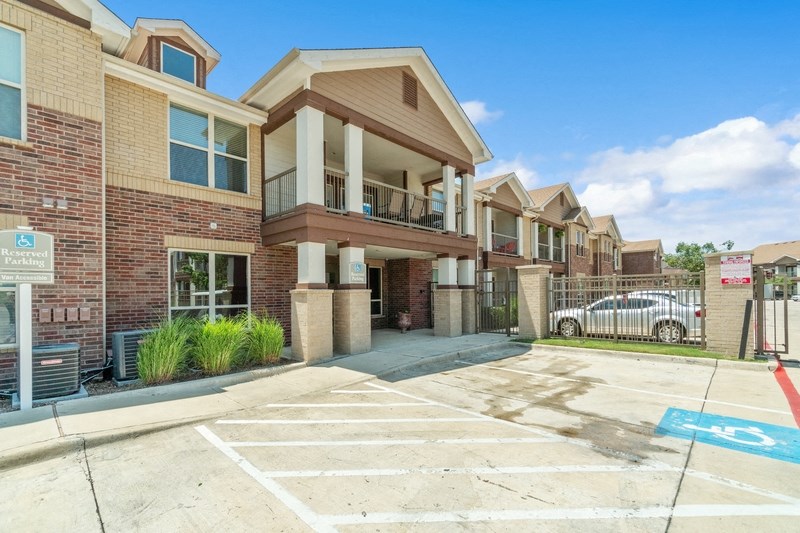 ParcatMansfield_Exterior