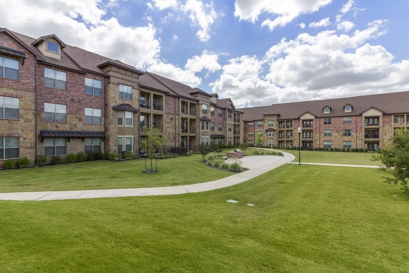 ParcatWylie_Exterior