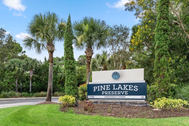 PineLakesPreserve_MonumentSignage