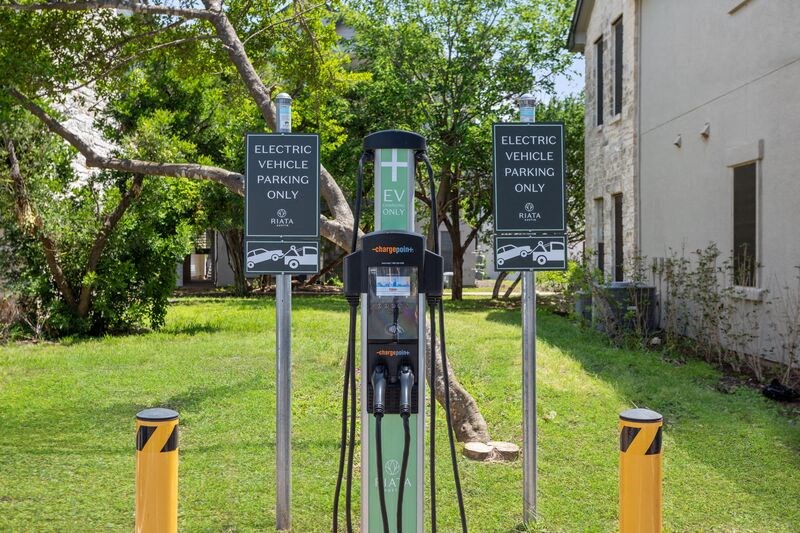 Riata_ChargingStation