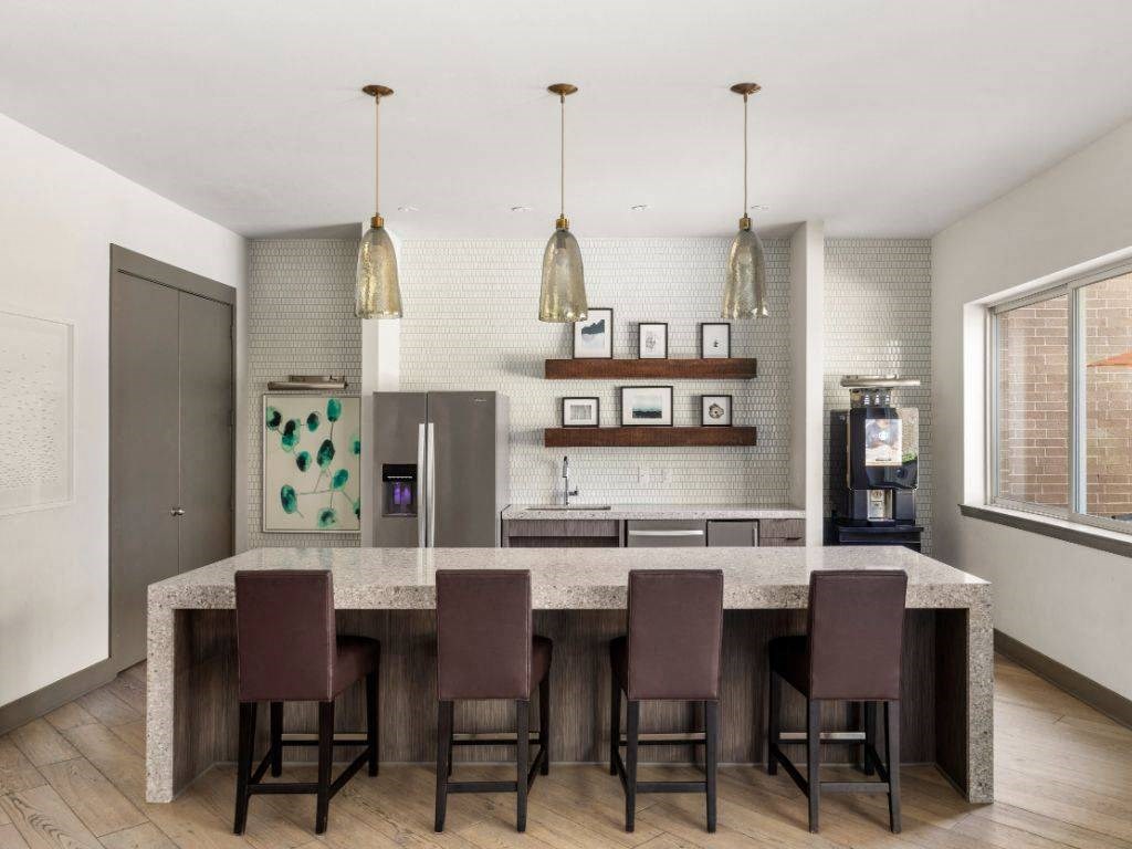 Roosevelt Arlington Commons Coffee Bar