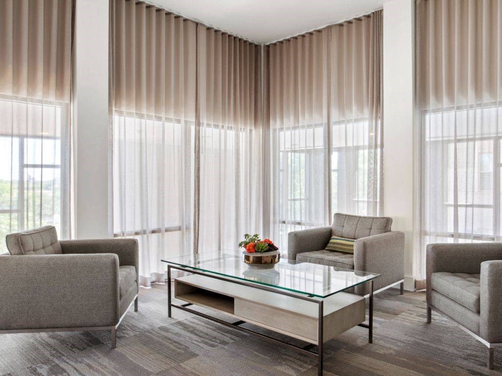 Roosevelt Arlington Commons  Clubhouse Seating with Coffee Table