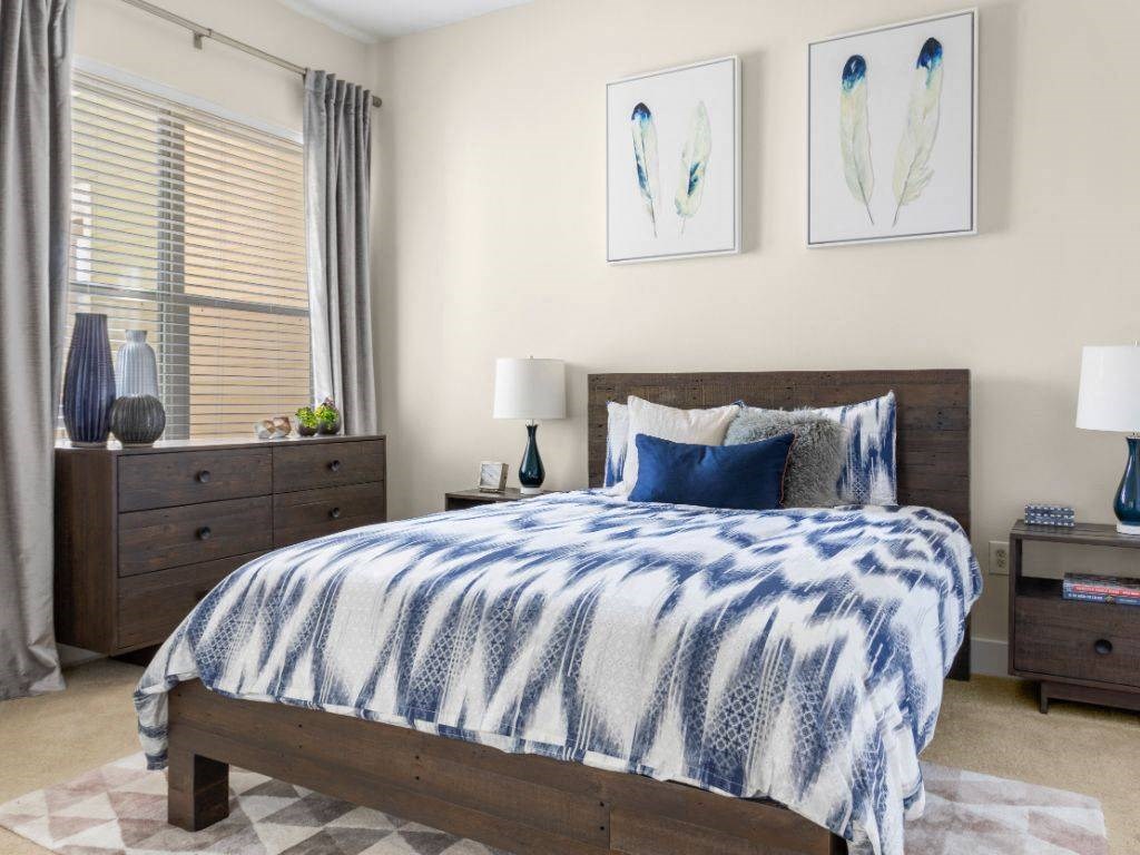 Roosevelt Arlington Commons Model Bedroom