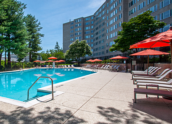 Shirlington House Pool