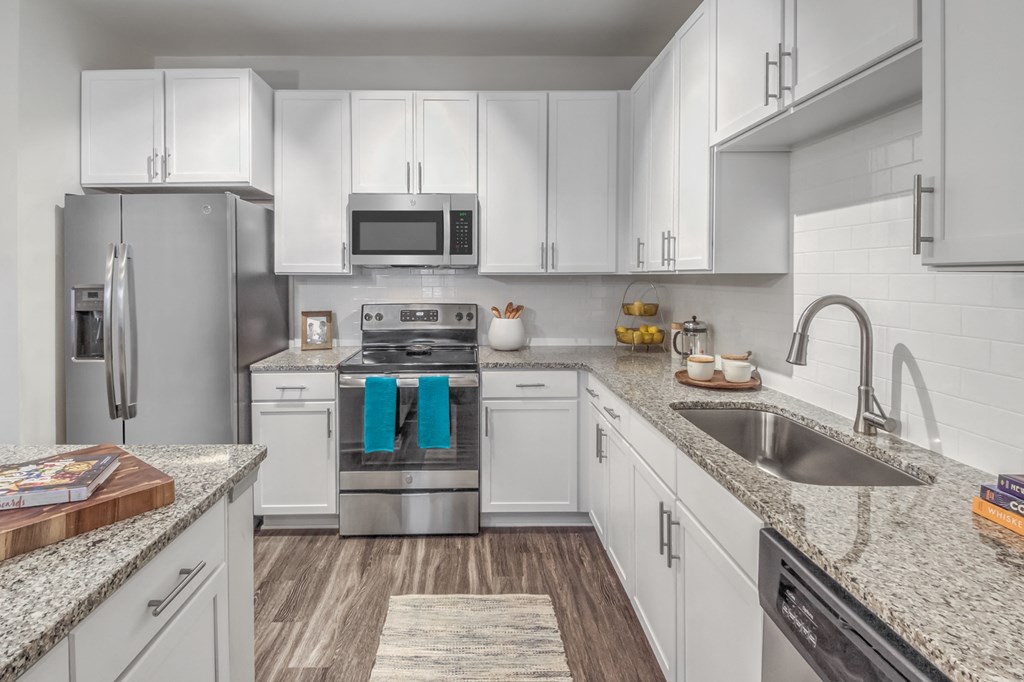 Solis Keltonwood Kitchen