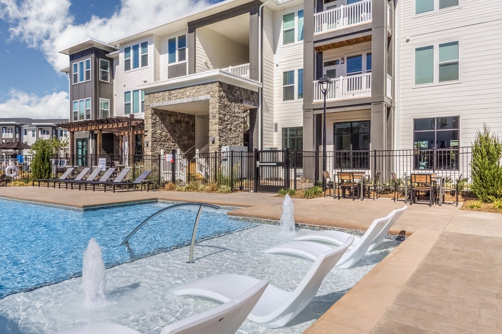 Solis Keltonwood Pool