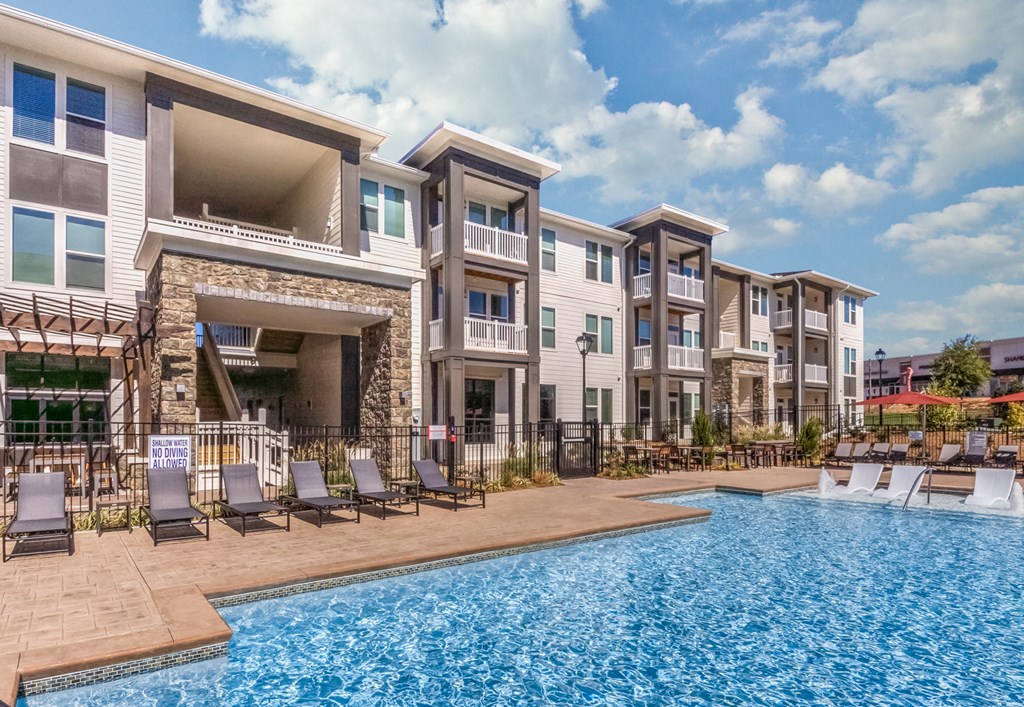 Solis Keltonwood Pool