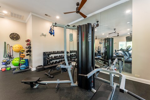 320 The Greens Circle Studio-2 Beds Apartment for Rent