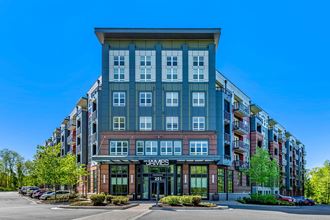 251 Admiral Cochrane Drive Studio-2 Beds Apartment for Rent