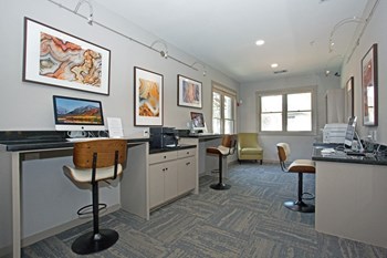 8700 Brodie Lane 1-3 Beds Apartment for Rent - Photo Gallery 13