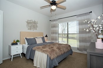 8700 Brodie Lane 1-3 Beds Apartment for Rent - Photo Gallery 4