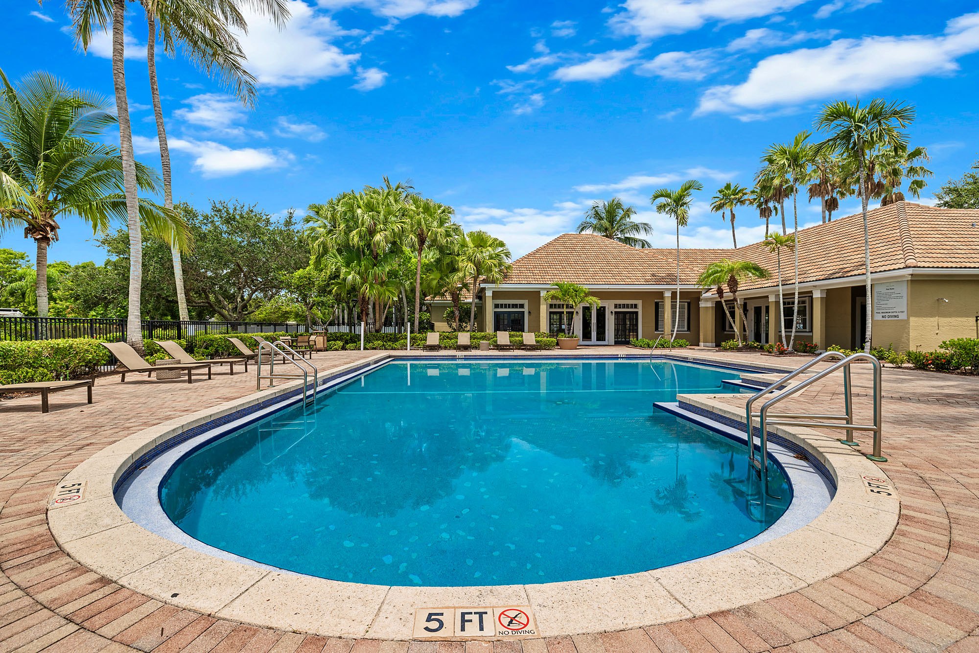 The Palms At Davie Apartments, 11000 Cameron Ct, Davie, FL - RentCafe