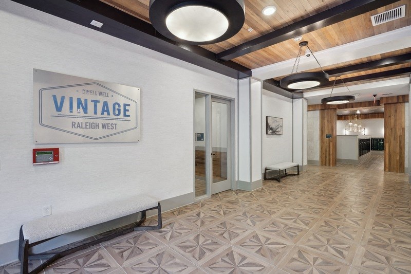 VintageRaleighWest_LeasingOffice