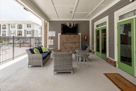 WayfareatGardenCrossing_OutdoorSeating