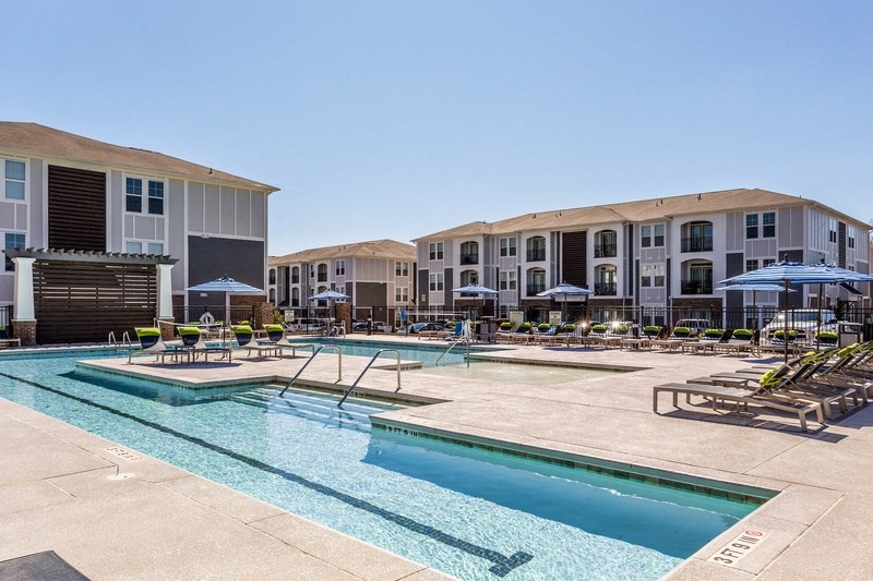 WayfareatGardenCrossing_Pool