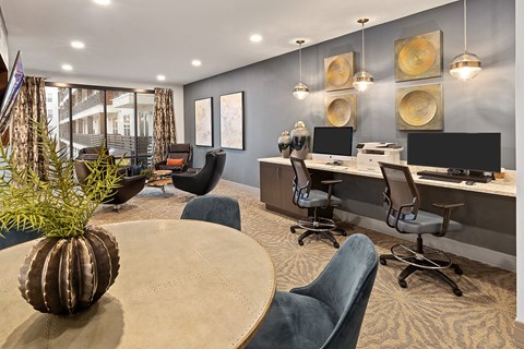 West Love  Business Center