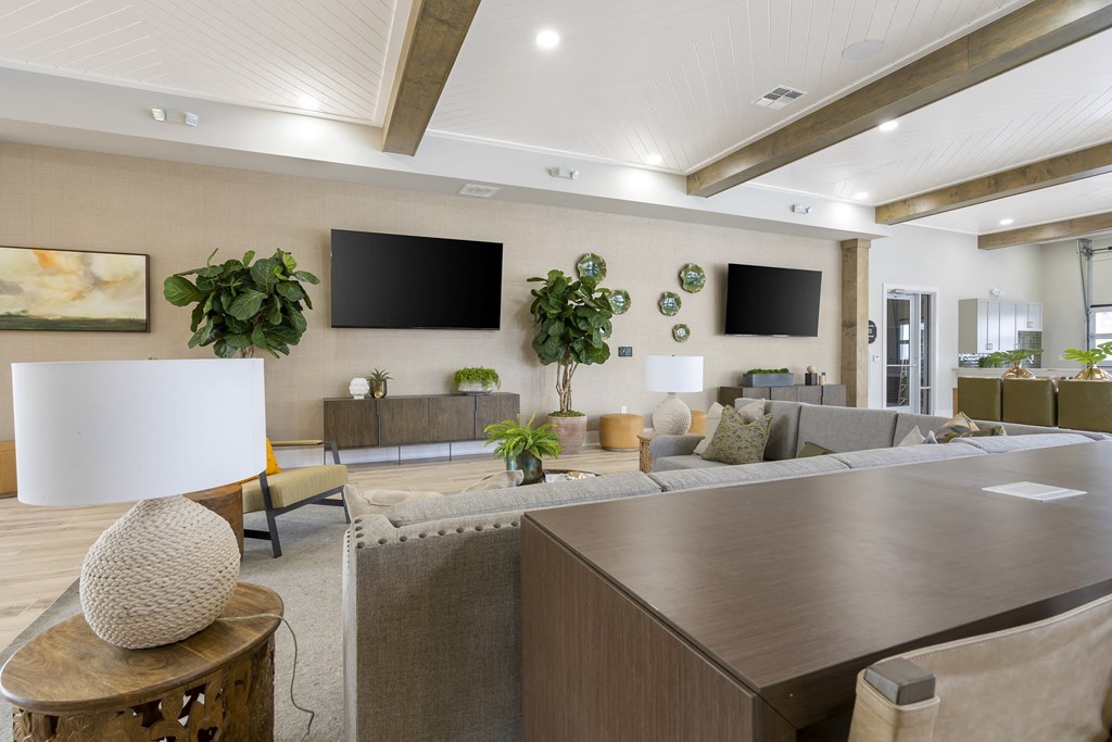 WestVillageFL_Clubhouse (2)_December2022_Web