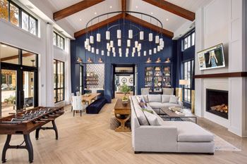 Clubhouse Social Lounge with Billiards