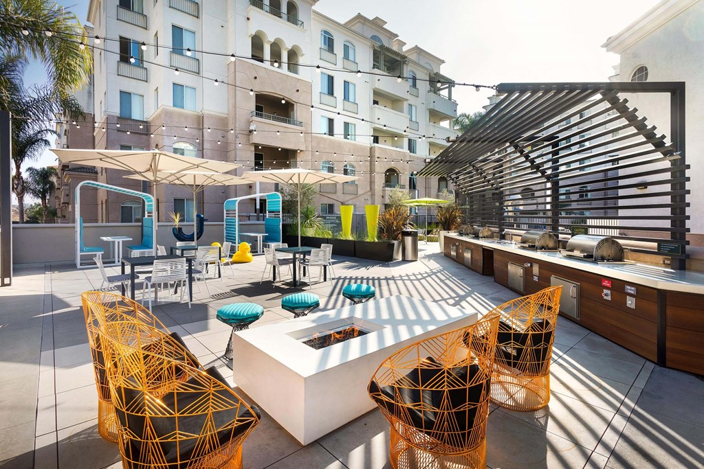 Outdoor Firepit Patio at La Jolla Crossroads Apartments, San Diego, CA