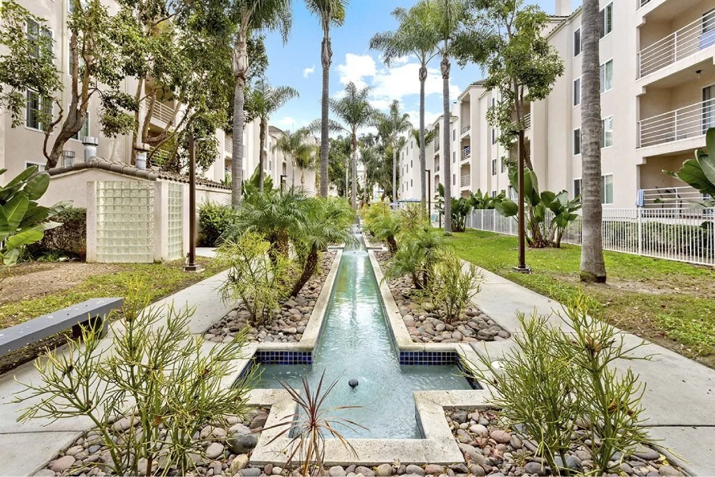 at La Regencia Apartments, San Diego, 92122