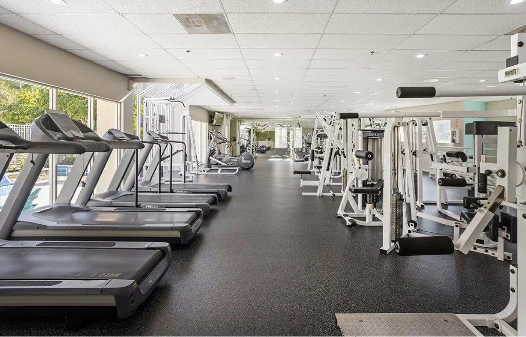 at La Regencia Apartments, San Diego