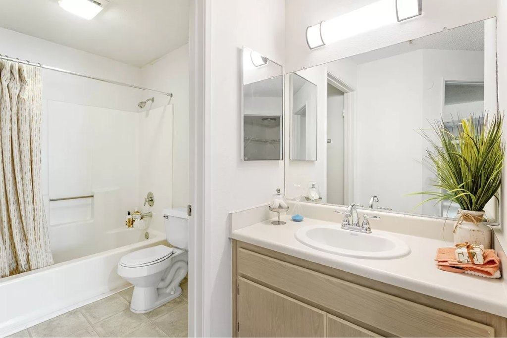 at La Regencia Apartments, San Diego, CA