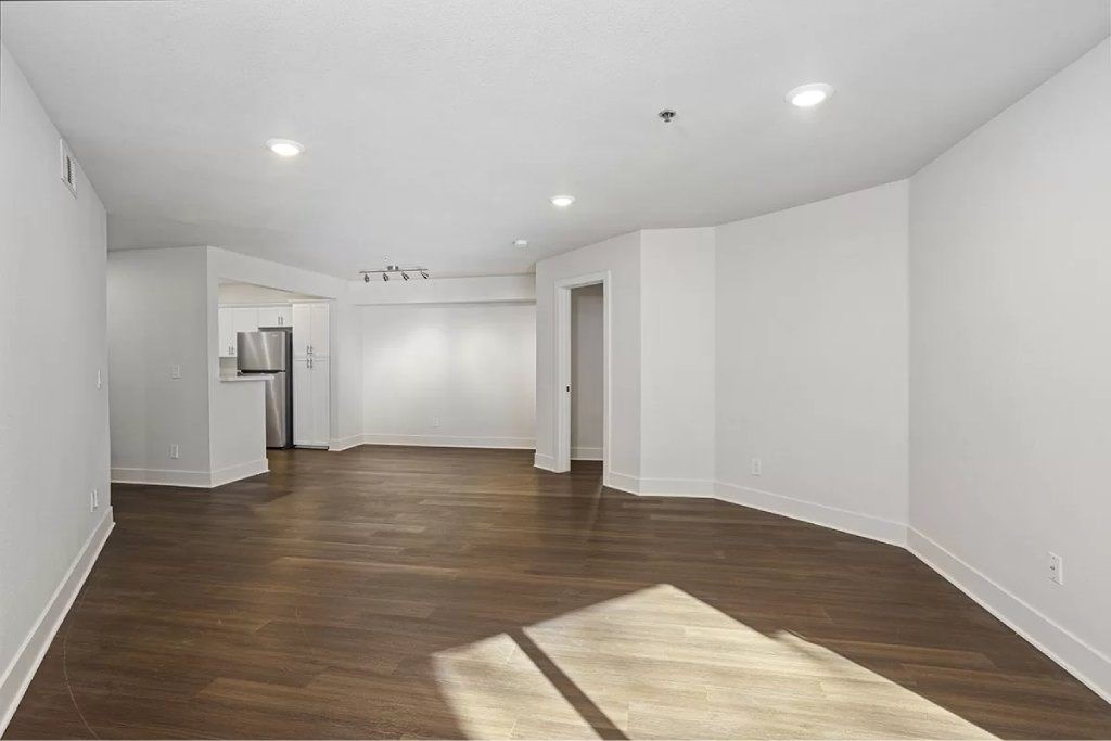 at La Regencia Apartments, San Diego, CA