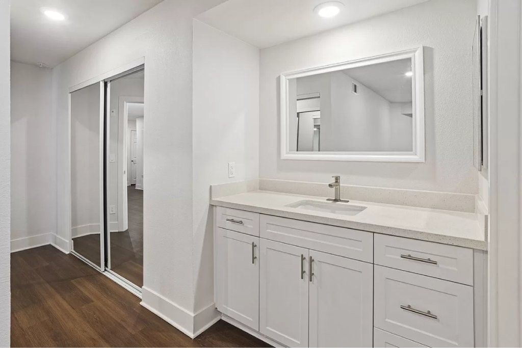 at La Regencia Apartments, San Diego