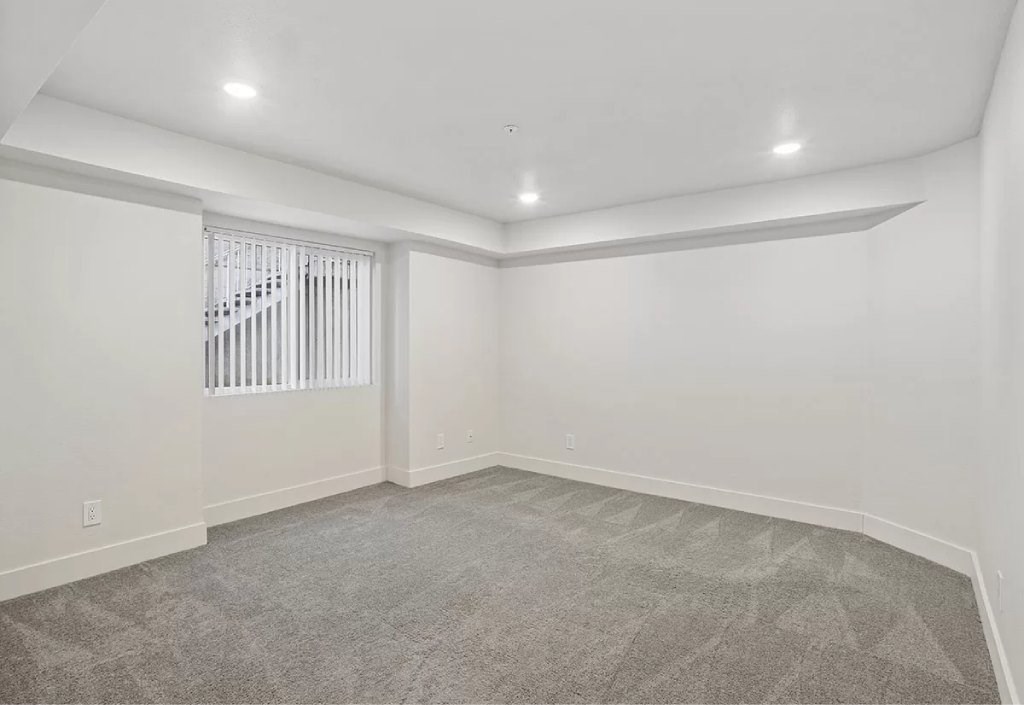 at La Regencia Apartments, San Diego, CA, 92122