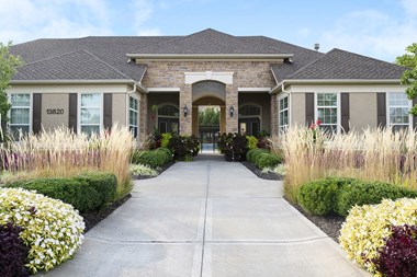 The Fairways at Corbin Park landscaping