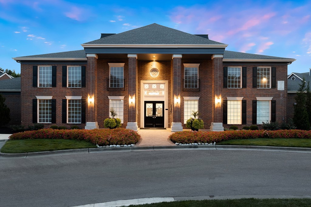 Weston Point Apartments - Leasing office exterior