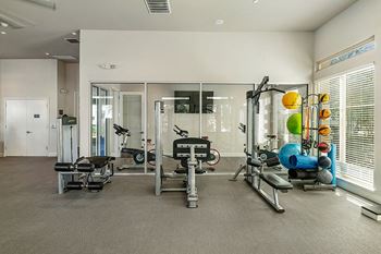 24-hour fitness center - Everlee